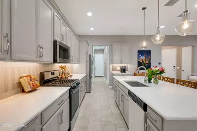 13121 N Humphreys Peak Drive, Oro Valley, AZ 85755 - Photo 3