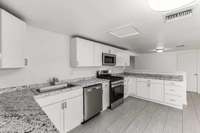 7259 E Eastview Drive, Tucson, AZ 85710 - Photo 11