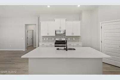 7786 S Wild Prairie Drive S, Tucson, AZ 85757 - Photo 7