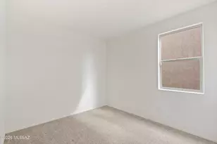 4818 E Greenway Wash Dr, Tucson, AZ 85706 - Photo 15