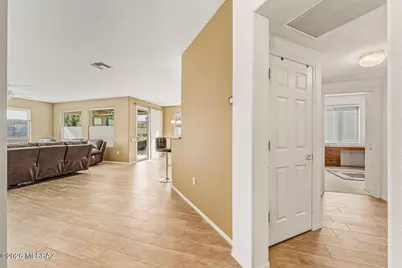 1917 W Vista Ridge Drive, Green Valley, AZ 85622 - Photo 5