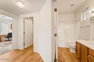 1917 W Vista Ridge Dr, Green Valley, AZ 85622 - Photo 23