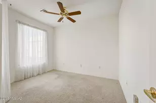 1917 W Vista Ridge Dr, Green Valley, AZ 85622 - Photo 7