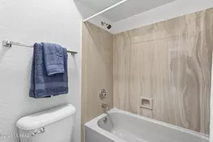 5172 E Woodspring Dr, Tucson, AZ 85712 - Photo 17