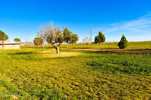 3760 W Valley View Ln, Willcox, AZ 85643 - Photo 17