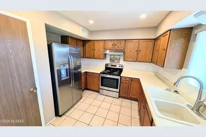 15808 N Twin Lakes Drive, Tucson, AZ 85739 - Photo 9