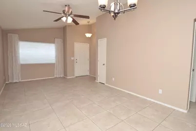 10979 N Double Eagle Court, Oro Valley, AZ 85737 - Photo 3