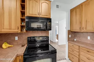 8110 E Daniella Cir, Tucson, AZ 85715 - Photo 13