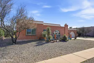 250 E Paseo Chuparosas, Green Valley, AZ 85614 - Photo 3