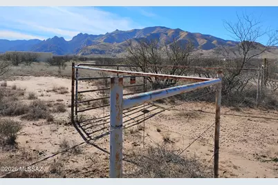 W Dream Catcher Way, Cochise, AZ 85606 - Photo 1