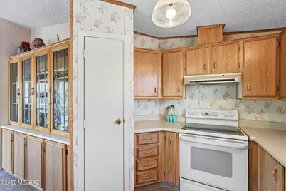 266 W Pinon Drive, Green Valley, AZ 85614 - Photo 17