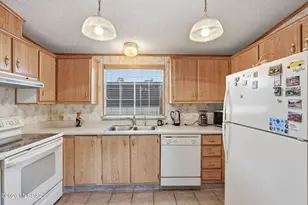 266 W Pinon Dr, Green Valley, AZ 85614 - Photo 15