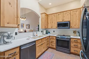 2541 S Pecan Valley Pl, Green Valley, AZ 85614 - Photo 17