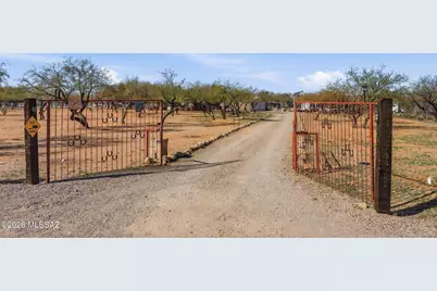 26860 S Purple Finch Lane, Amado, AZ 85645 - Photo 3