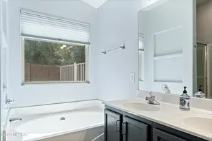 8698 N Joanna Dr, Tucson, AZ 85742 - Photo 21