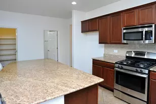 9505 S Quiet Dove Dr, Tucson, AZ 85747 - Photo 11