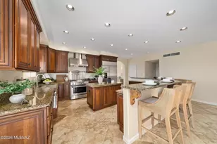 8750 N Glenhurst Pl, Oro Valley, AZ 85704 - Photo 15