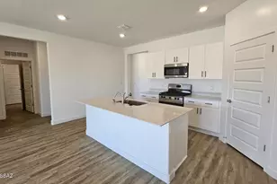 854 N Astronomer Ln, Green Valley, AZ 85614 - Photo 17