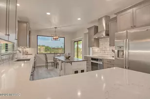 1184 E Camino Diestro, Oro Valley, AZ 85704 - Photo 17