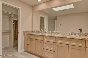 1184 E Camino Diestro, Oro Valley, AZ 85704 - Photo 37