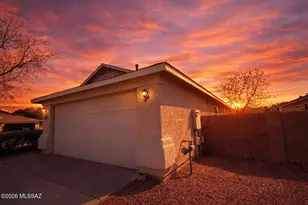 8170 E Sundew Dr, Tucson, AZ 85710 - Photo 3