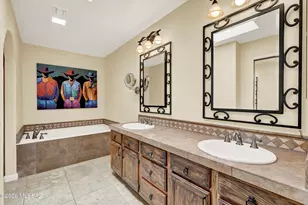 1216 E Camino Diestro, Oro Valley, AZ 85704 - Photo 23