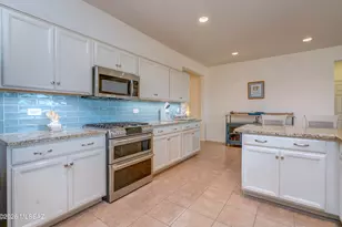 38676 S Running Roses Ln, Tucson, AZ 85739 - Photo 13