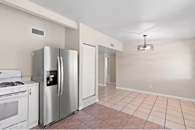 862 W Hawaii Drive, Tucson, AZ 85706 - Photo 11