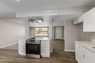 7932 E 2nd St, Tucson, AZ 85710 - Photo 15