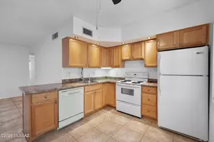 1018 Calle De La Temporada, Green Valley, AZ 85614 - Photo 5