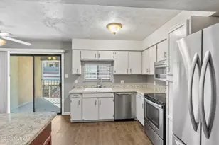 1620 N Wilmot Rd, Tucson, AZ 85712 - Photo 7