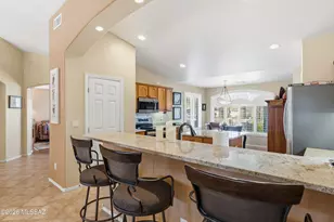 976 N Night Heron Dr, Green Valley, AZ 85614 - Photo 13