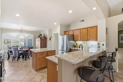 976 N Night Heron Drive, Green Valley, AZ 85614 - Photo 13