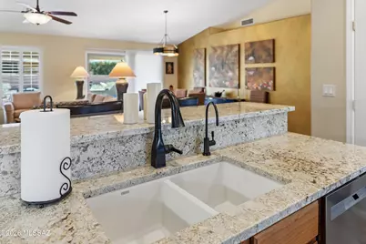 976 N Night Heron Drive, Green Valley, AZ 85614 - Photo 21