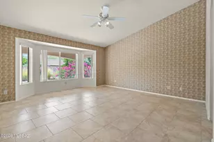 1547 N Buttes Dr, Green Valley, AZ 85614 - Photo 13