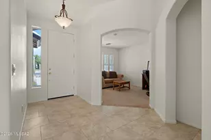 1547 N Buttes Dr, Green Valley, AZ 85614 - Photo 9
