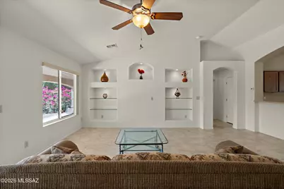 1547 N Buttes Drive, Green Valley, AZ 85614 - Photo 3