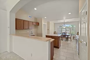 1547 N Buttes Dr, Green Valley, AZ 85614 - Photo 21