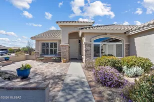 1547 N Buttes Dr, Green Valley, AZ 85614 - Photo 5