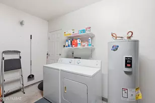 200 E Suntree St, Tucson, AZ 85737 - Photo 21