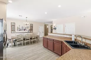 527 S Sweet Ridge Dr, Vail, AZ 85641 - Photo 9