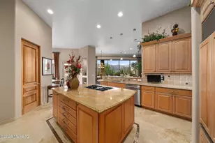 7573 E Crested Saguaro Pl, Tucson, AZ 85750 - Photo 21