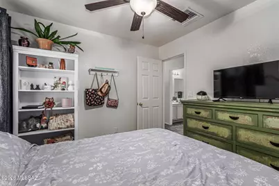 7609 W Running Bear Drive, Tucson, AZ 85743 - Photo 17