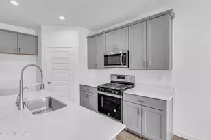 12538 W Nicholas Dr, Marana, AZ 85653 - Photo 7