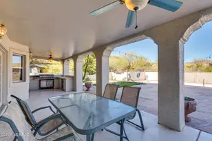 1140 S Singing Bird Ct, Tucson, AZ 85745 - Photo 17