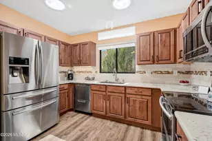 374 S Avenida De Las Sabinas, Green Valley, AZ 85614 - Photo 5