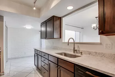 5726 N Camino Del Sol, Tucson, AZ 85718 - Photo 13