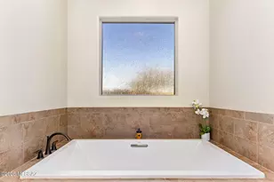 12265 N Durham Wash Dr, Marana, AZ 85658 - Photo 19