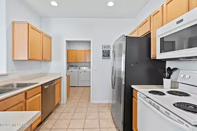 13401 N Rancho Vistoso Boulevard #74, Oro Valley, AZ 85755 - Photo 9