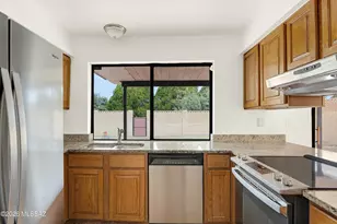 9521 E 29th St, Tucson, AZ 85748 - Photo 11